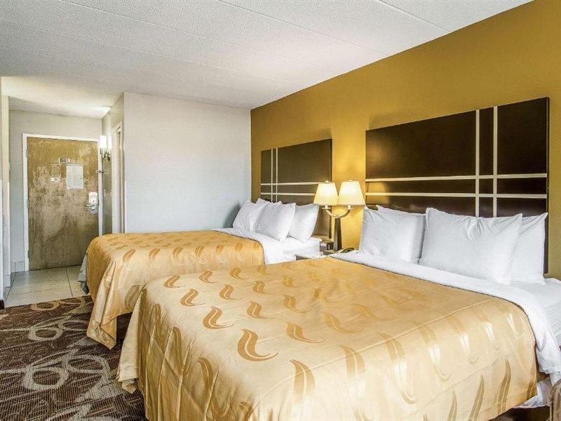 La Casa Inn & Suites-Middleboro Eksteriør bilde
