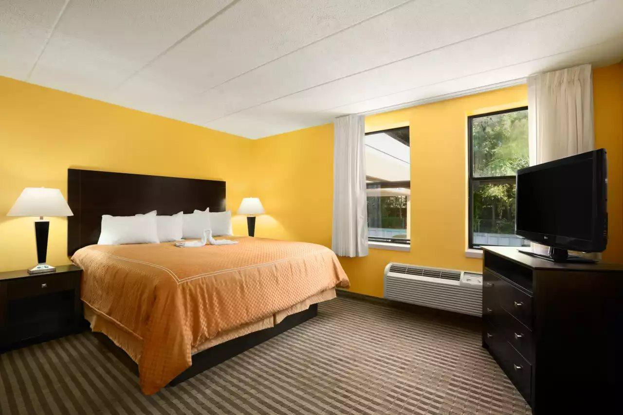 La Casa Inn & Suites-Middleboro Eksteriør bilde