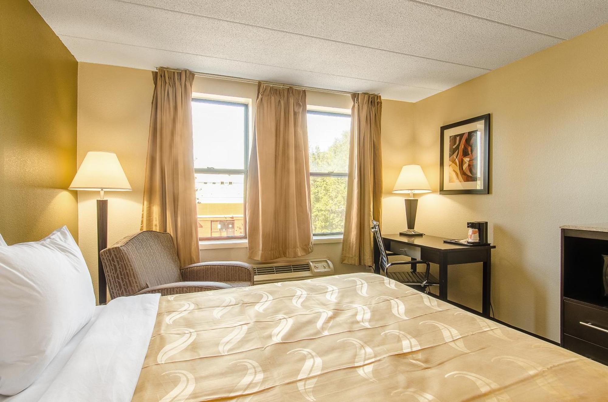 La Casa Inn & Suites-Middleboro Eksteriør bilde